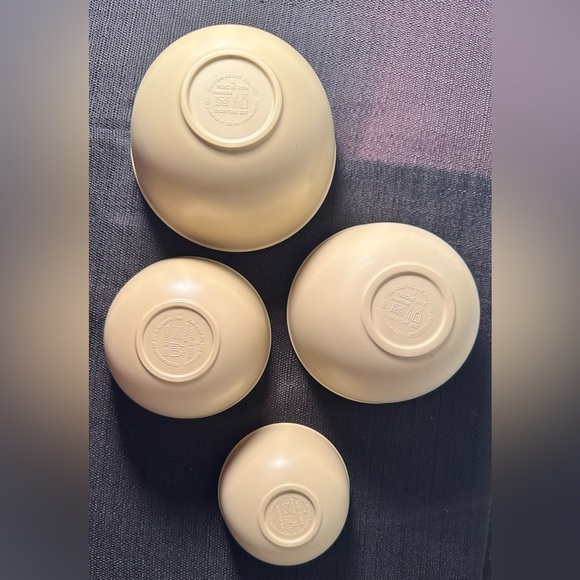 5pc Vintage Light  Yellow/beige melamine  Nesting Measuring Bowl Set 1/4-2 Cups - Picture 7 of 7